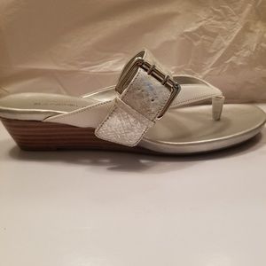 Bandolino sandals